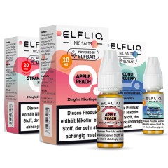 Zwei ELFLIQ Flaschen mit Apple Peach und Coconut Blueberry Geschmack stehen vor ihren Verpackungen. Im Hintergrund ist eine Verpackung für ELFLIQ Strawberry Ice zu sehen