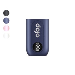 Der Dojo Blast X Akku steht neben den vier Farboptionen in schwarz, blau, rosa und weiß.